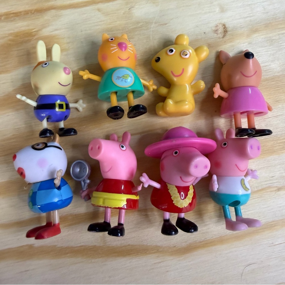 Peppa Pig Colorful Mini Figure Set‎ - Pink, Yellow & Blue Characters